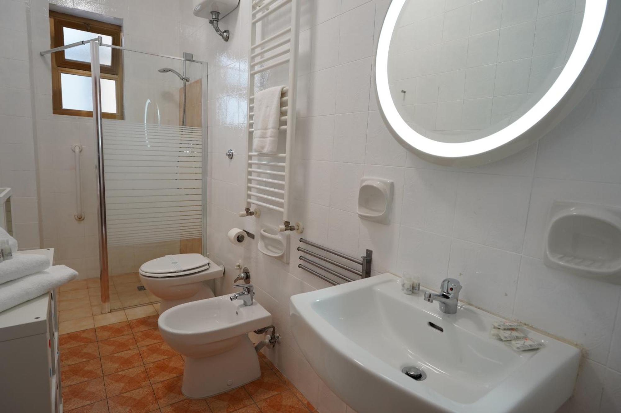 Abate Gimma Apartment 10 Minutes From St Nicholas Cathedral Bari Dış mekan fotoğraf